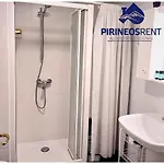 Pirineos Rent Lägenhet *