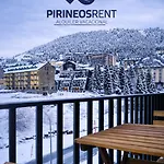 Pirineos Rent Lägenhet