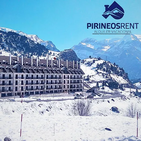 Pirineos Rent Apartamento *