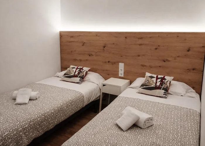 Pirineos Rent * 칸단추